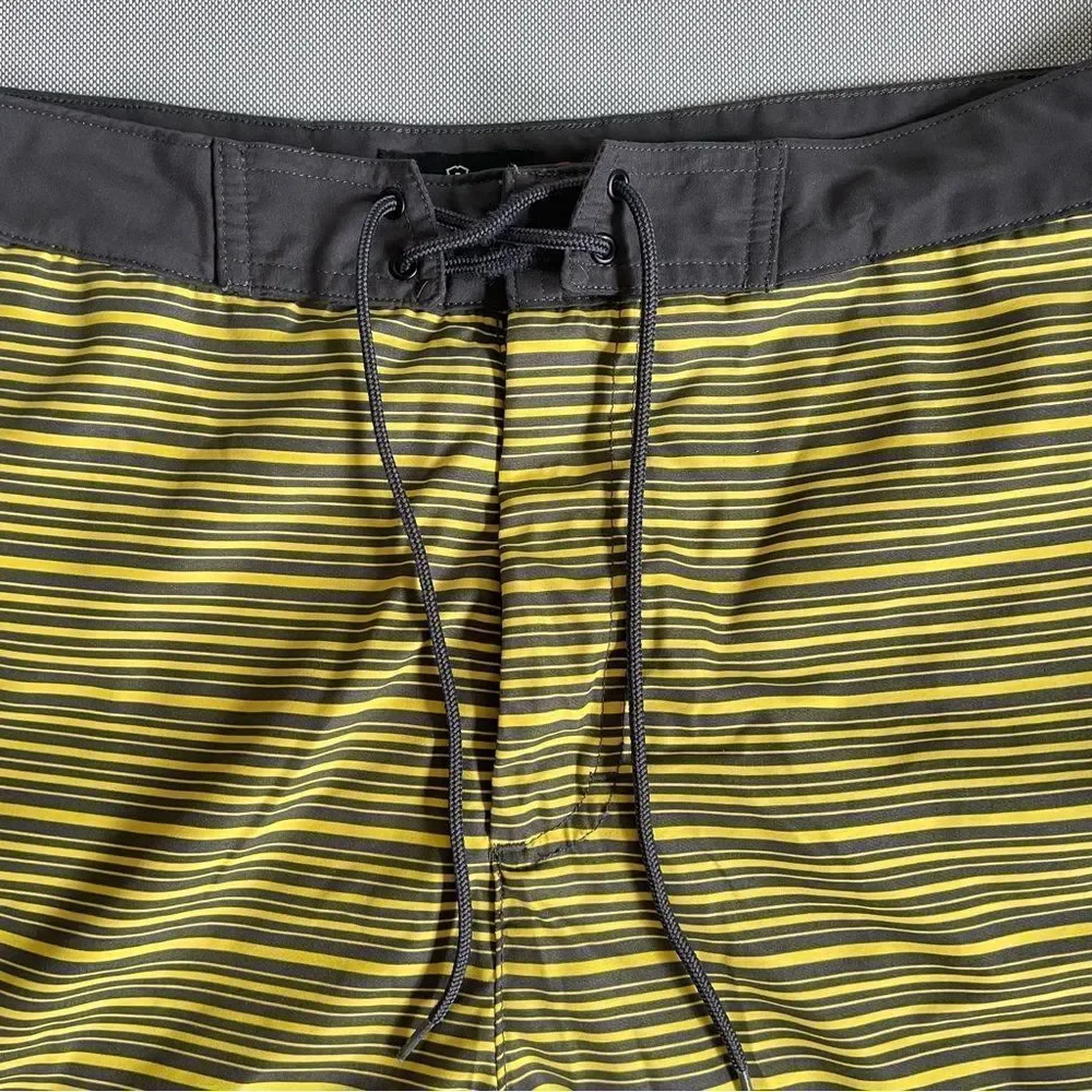 VICTORINOX Gray Yellow Striped Swim Board Shorts Men’s Size XL
